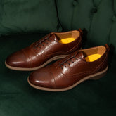 CapToe Chestnut detail photo
