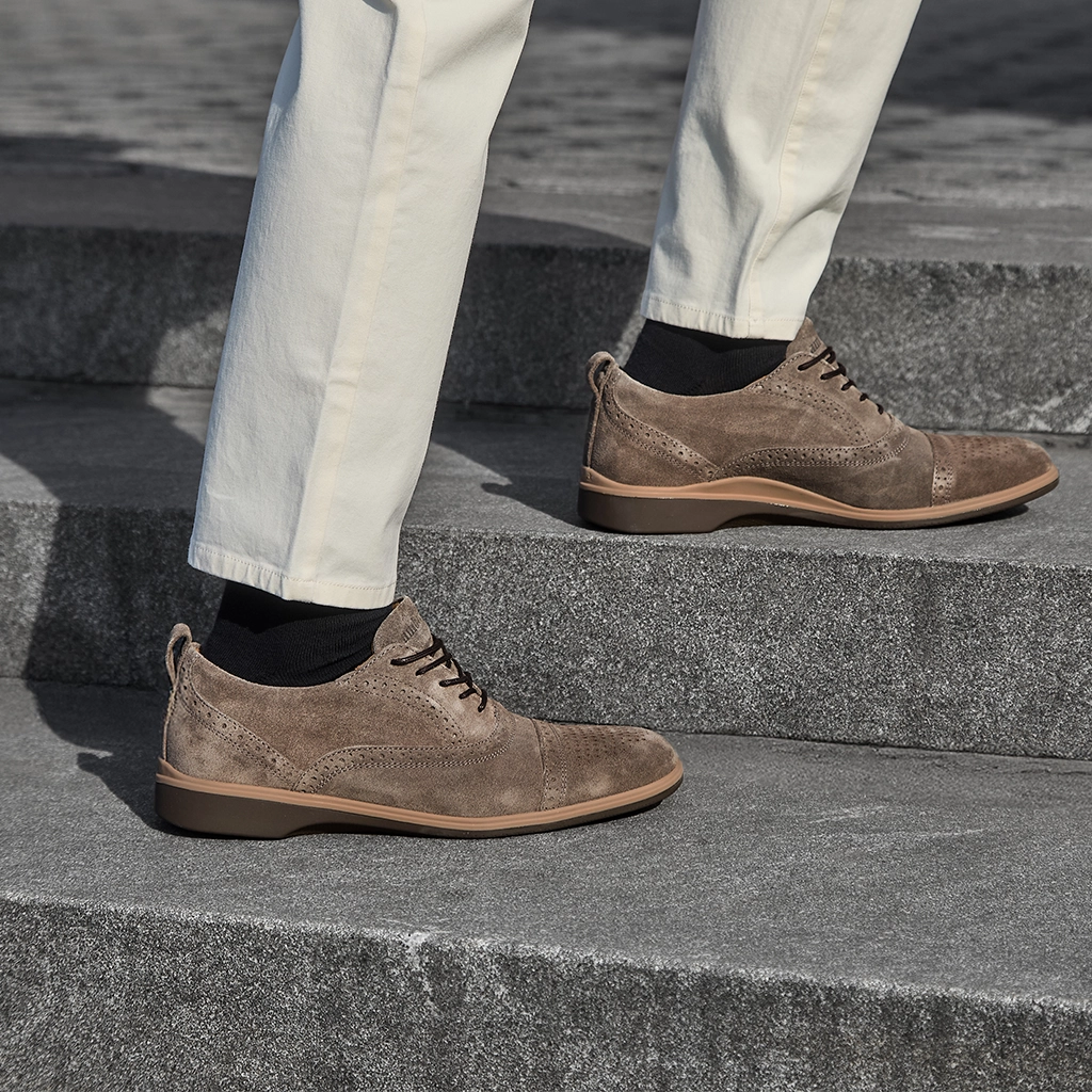 World's Most Advanced Cap-Toe Oxford in Slate Grey, 8.5 / Standard World's Most Advanced Cap-Toe Oxford in Slate Grey, 8.5 / Standard