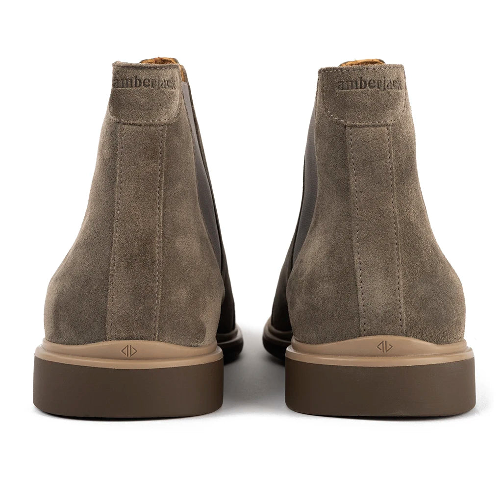 Comfortable Men s Chelsea Boot Slate Grey Suede Amberjack 7